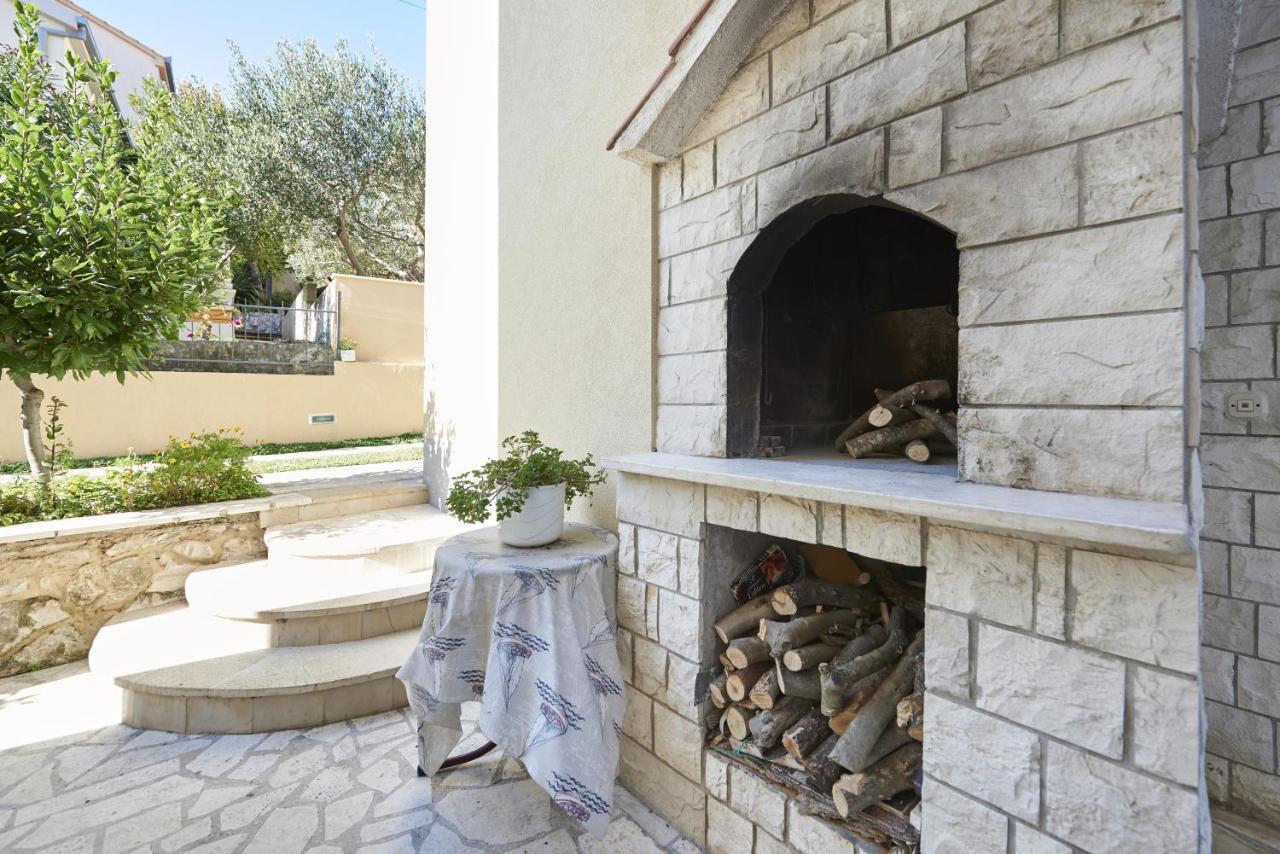 טרוגיר Apartments With A Parking Space Mavarstica, Ciovo - 17803 מראה חיצוני תמונה