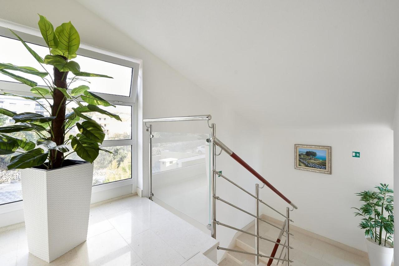 טרוגיר Apartments With A Parking Space Mavarstica, Ciovo - 17803 מראה חיצוני תמונה