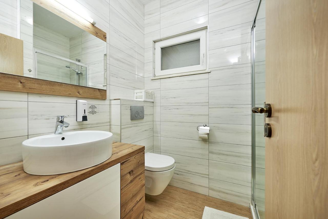 טרוגיר Apartments With A Parking Space Mavarstica, Ciovo - 17803 מראה חיצוני תמונה