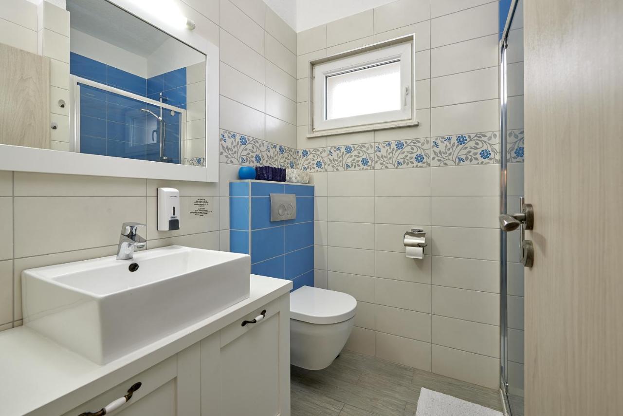 טרוגיר Apartments With A Parking Space Mavarstica, Ciovo - 17803 מראה חיצוני תמונה