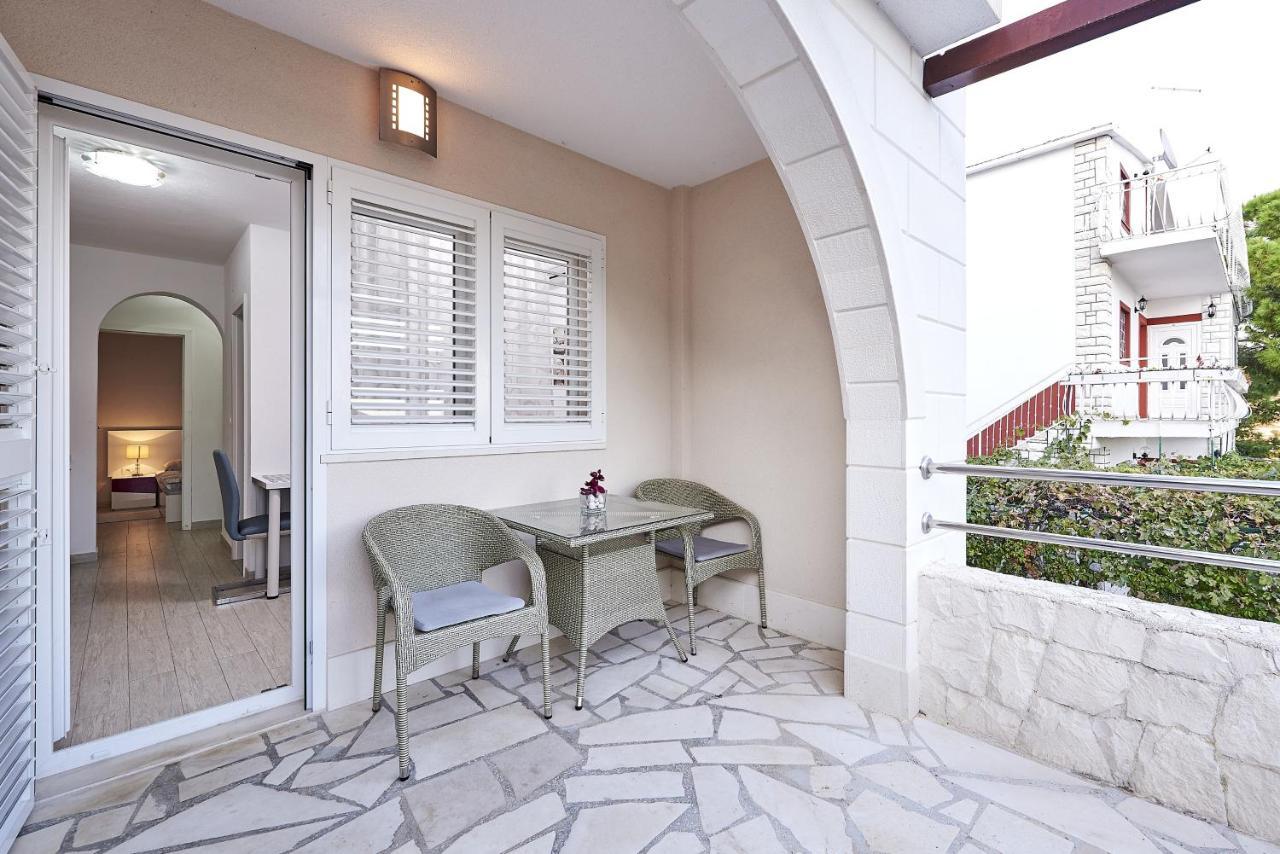 טרוגיר Apartments With A Parking Space Mavarstica, Ciovo - 17803 מראה חיצוני תמונה