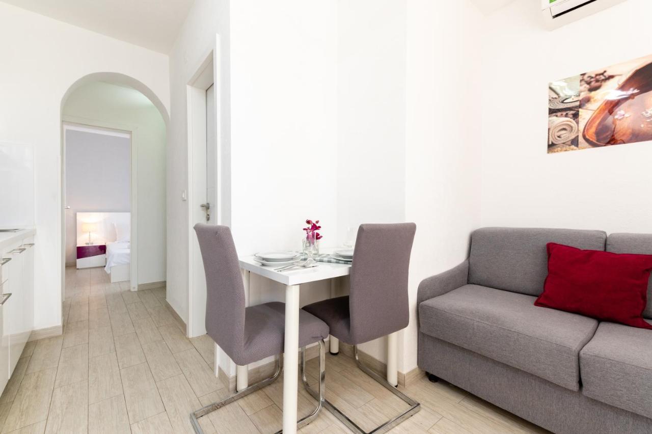 טרוגיר Apartments With A Parking Space Mavarstica, Ciovo - 17803 מראה חיצוני תמונה
